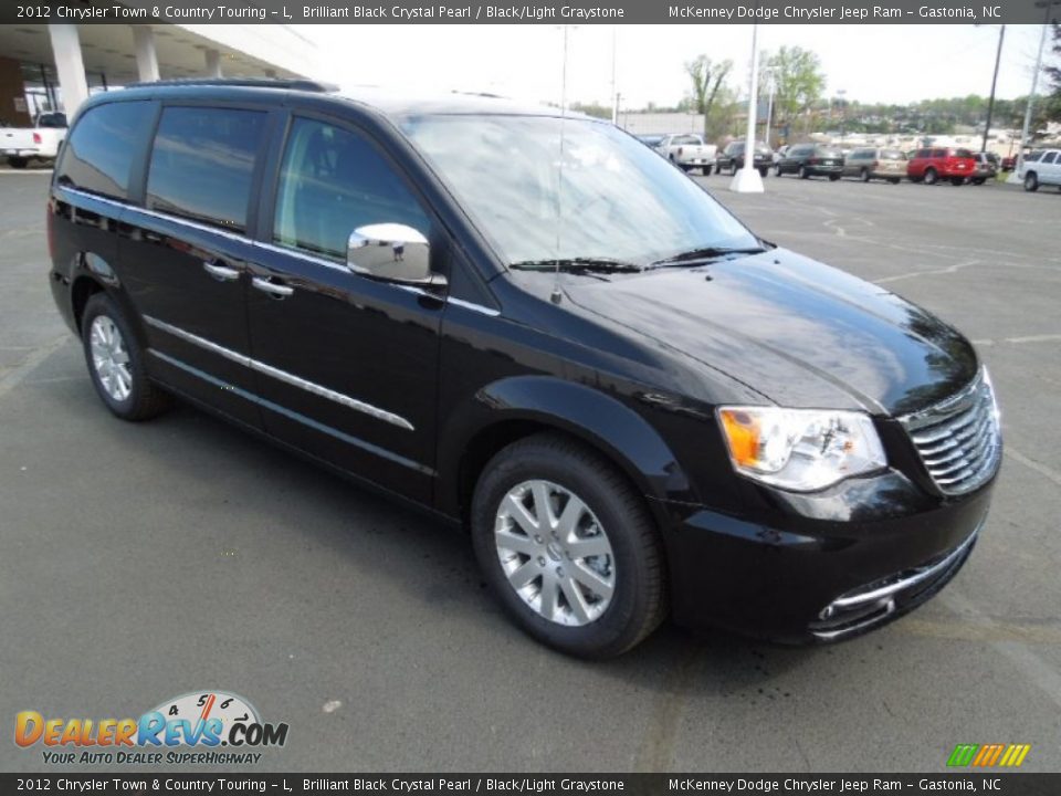 2012 Chrysler Town & Country Touring - L Brilliant Black Crystal Pearl / Black/Light Graystone Photo #2