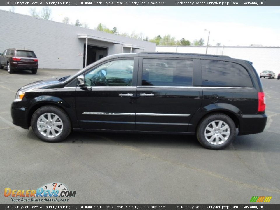 2012 Chrysler Town & Country Touring - L Brilliant Black Crystal Pearl / Black/Light Graystone Photo #4