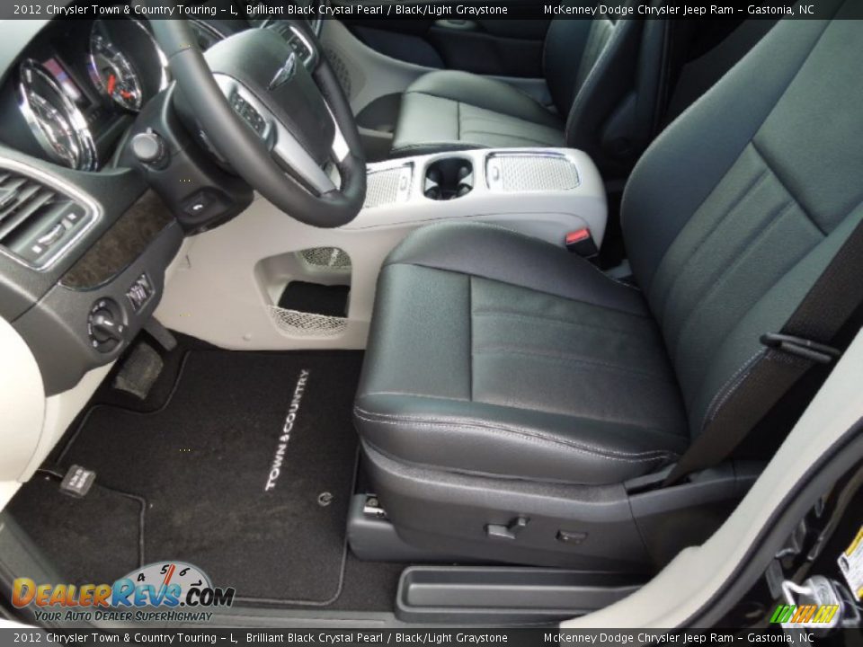 2012 Chrysler Town & Country Touring - L Brilliant Black Crystal Pearl / Black/Light Graystone Photo #8