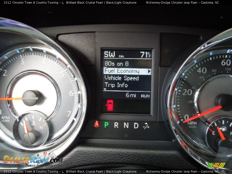 2012 Chrysler Town & Country Touring - L Brilliant Black Crystal Pearl / Black/Light Graystone Photo #15