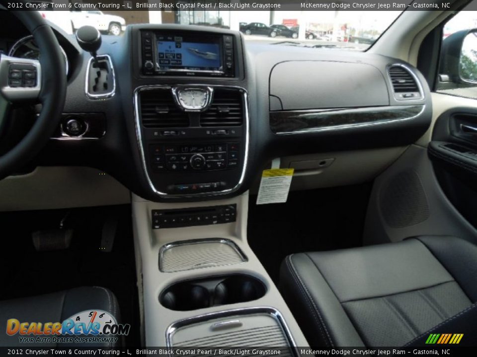 2012 Chrysler Town & Country Touring - L Brilliant Black Crystal Pearl / Black/Light Graystone Photo #19