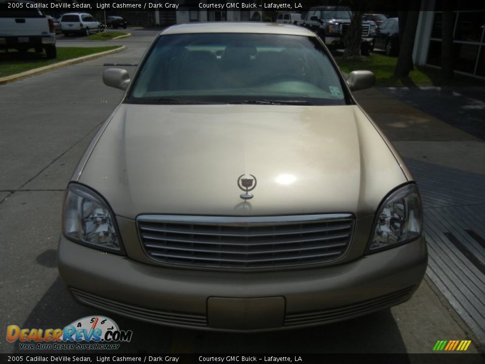 2005 Cadillac DeVille Sedan Light Cashmere / Dark Gray Photo #2