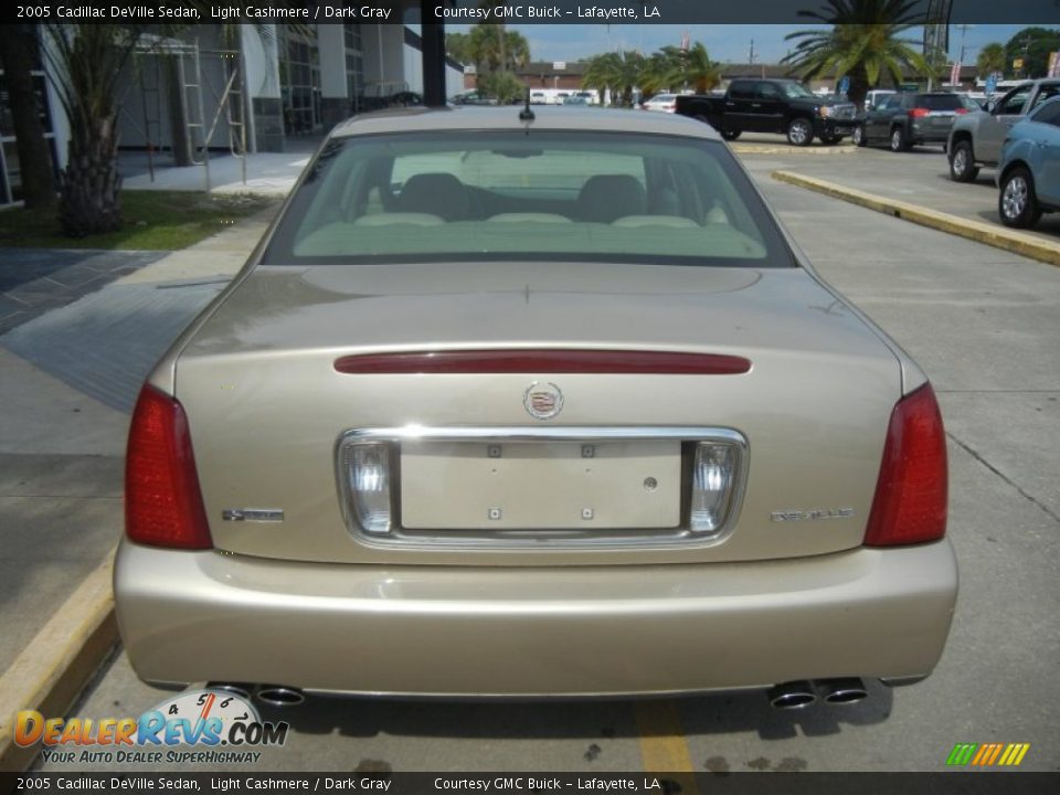 2005 Cadillac DeVille Sedan Light Cashmere / Dark Gray Photo #3
