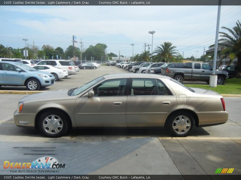 2005 Cadillac DeVille Sedan Light Cashmere / Dark Gray Photo #5