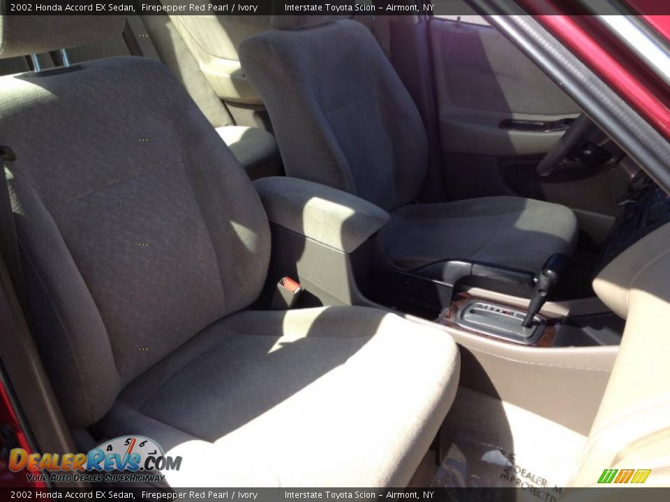 2002 Honda Accord EX Sedan Firepepper Red Pearl / Ivory Photo #17