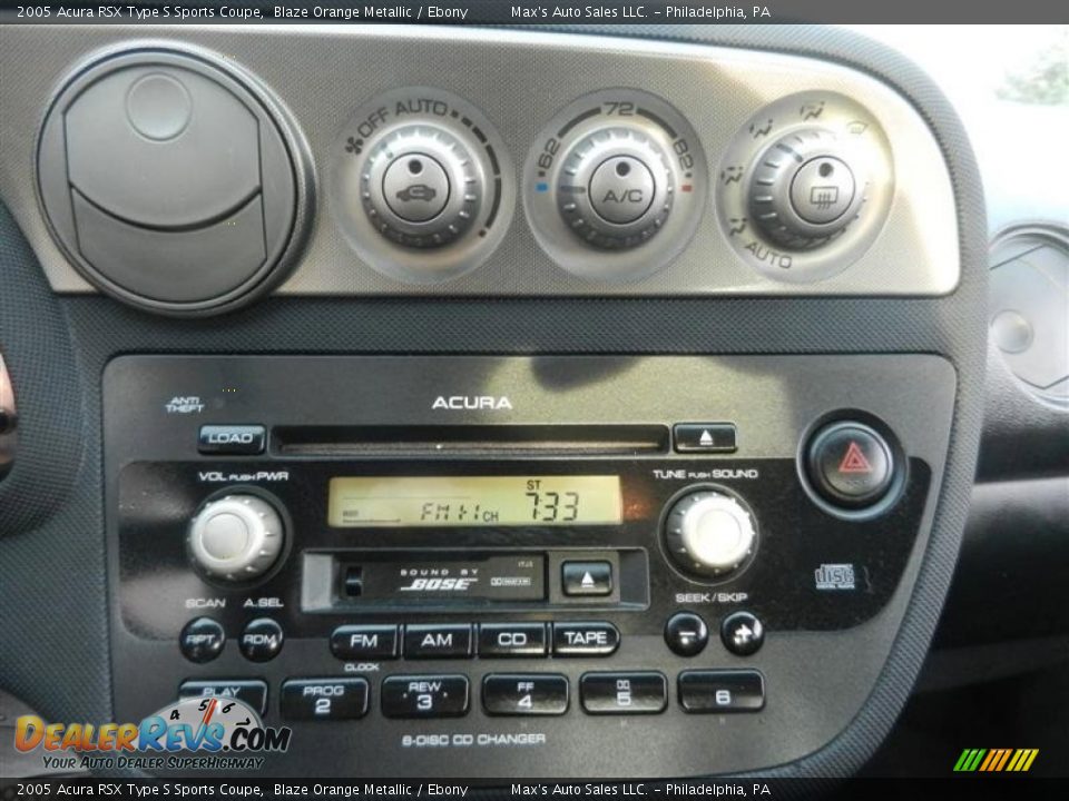 Controls of 2005 Acura RSX Type S Sports Coupe Photo #22