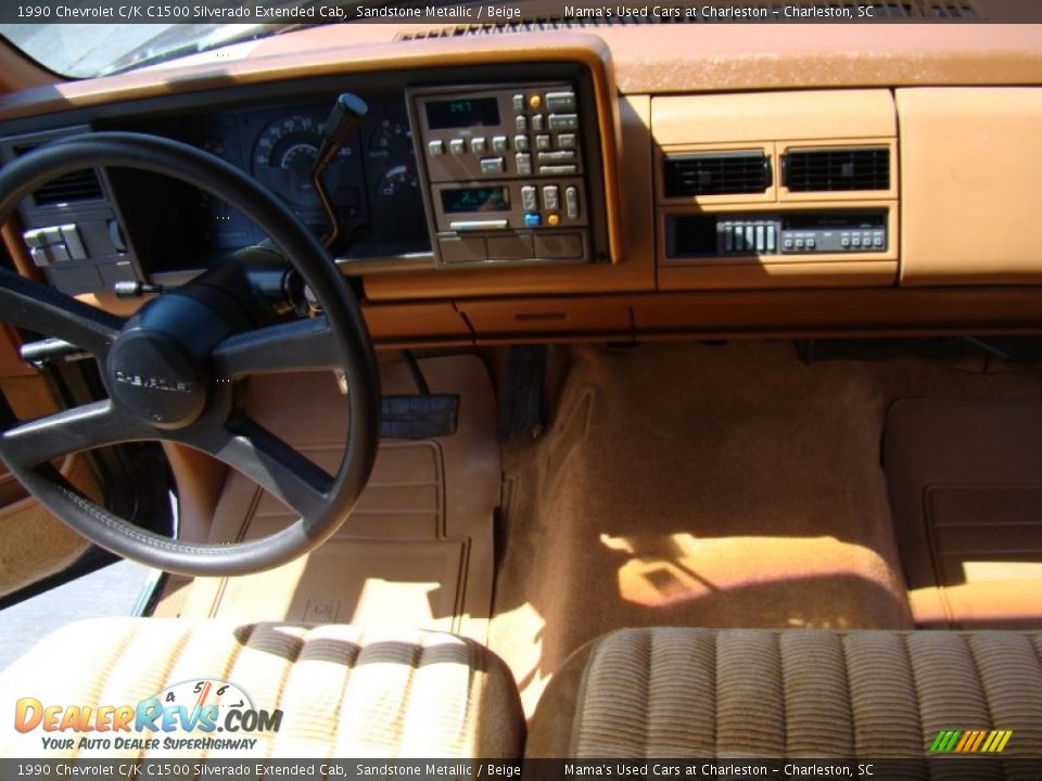 Dashboard of 1990 Chevrolet C/K C1500 Silverado Extended Cab Photo #12