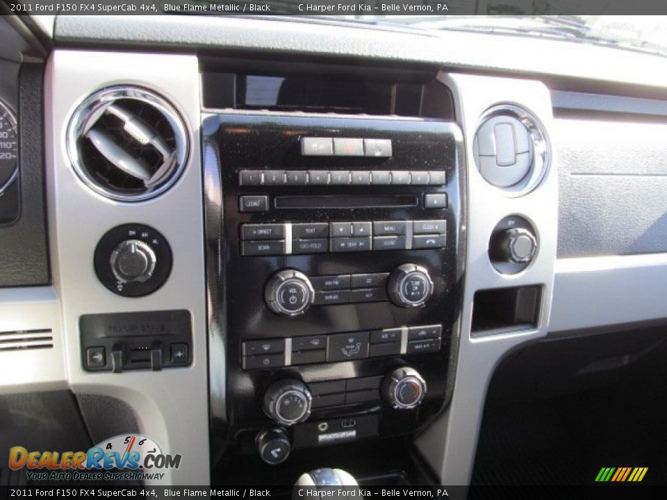 Controls of 2011 Ford F150 FX4 SuperCab 4x4 Photo #22