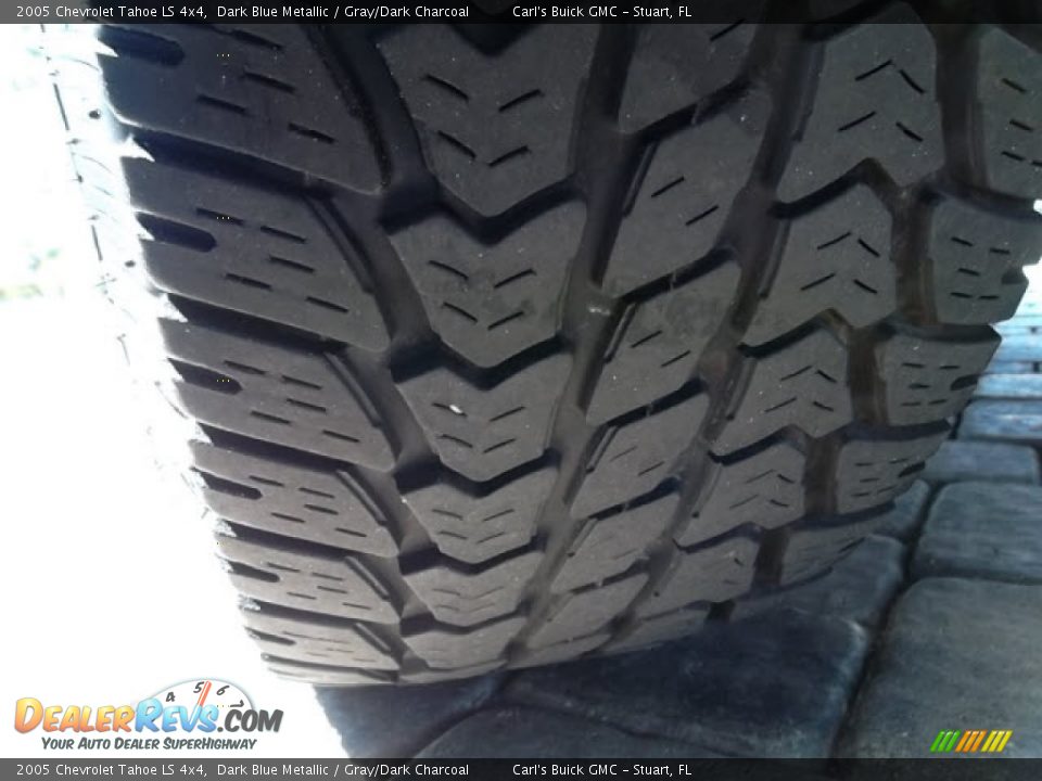 2005 Chevrolet Tahoe LS 4x4 Dark Blue Metallic / Gray/Dark Charcoal Photo #18
