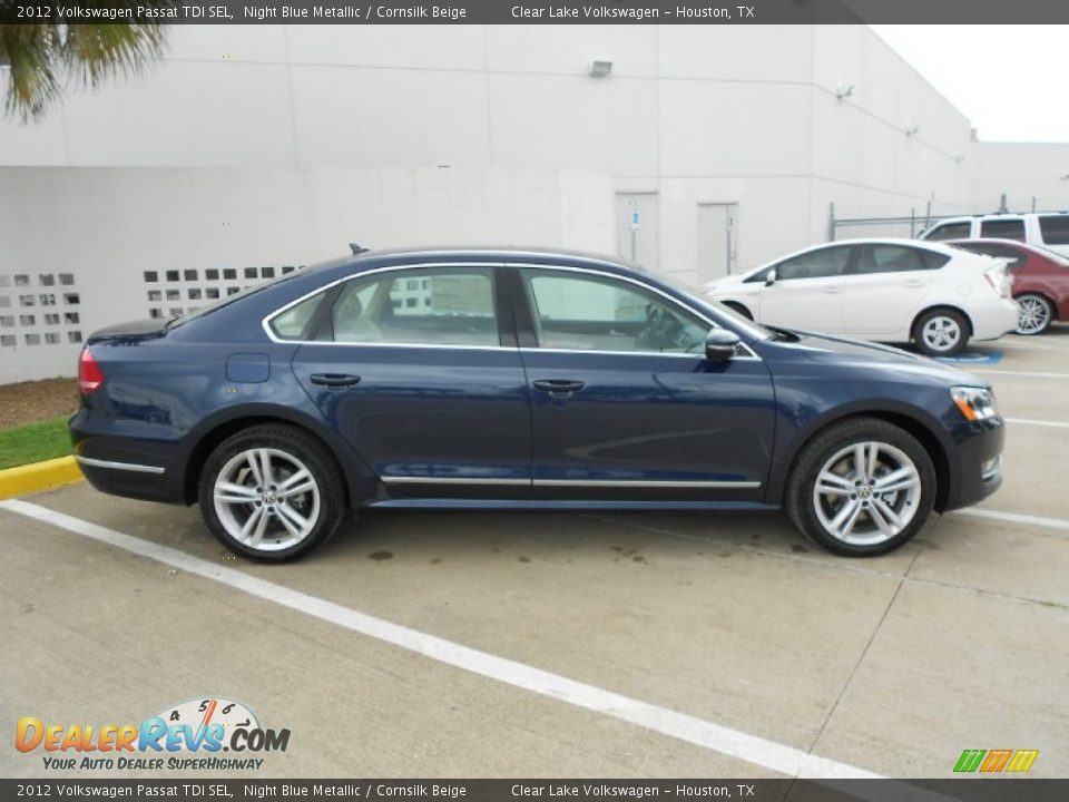 2012 Volkswagen Passat TDI SEL Night Blue Metallic / Cornsilk Beige Photo #8