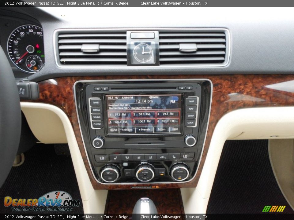 2012 Volkswagen Passat TDI SEL Night Blue Metallic / Cornsilk Beige Photo #17