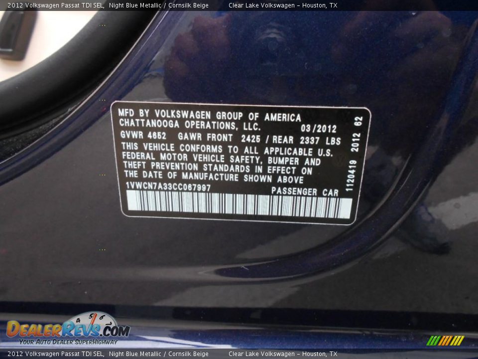 2012 Volkswagen Passat TDI SEL Night Blue Metallic / Cornsilk Beige Photo #23
