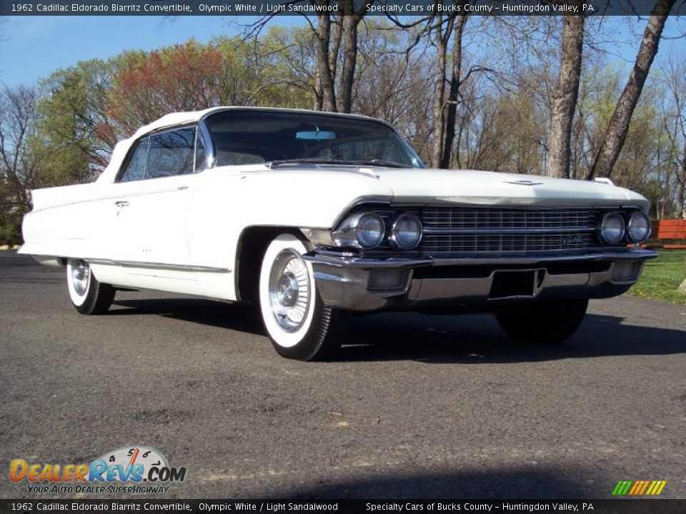 Front 3/4 View of 1962 Cadillac Eldorado Biarritz Convertible Photo #13