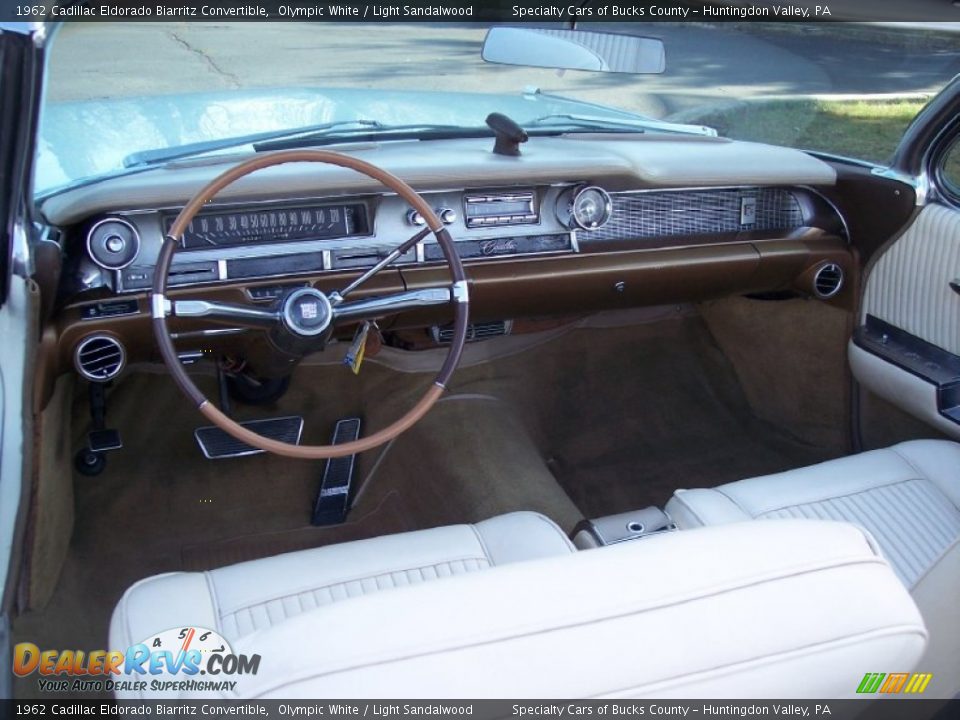 Dashboard of 1962 Cadillac Eldorado Biarritz Convertible Photo #33