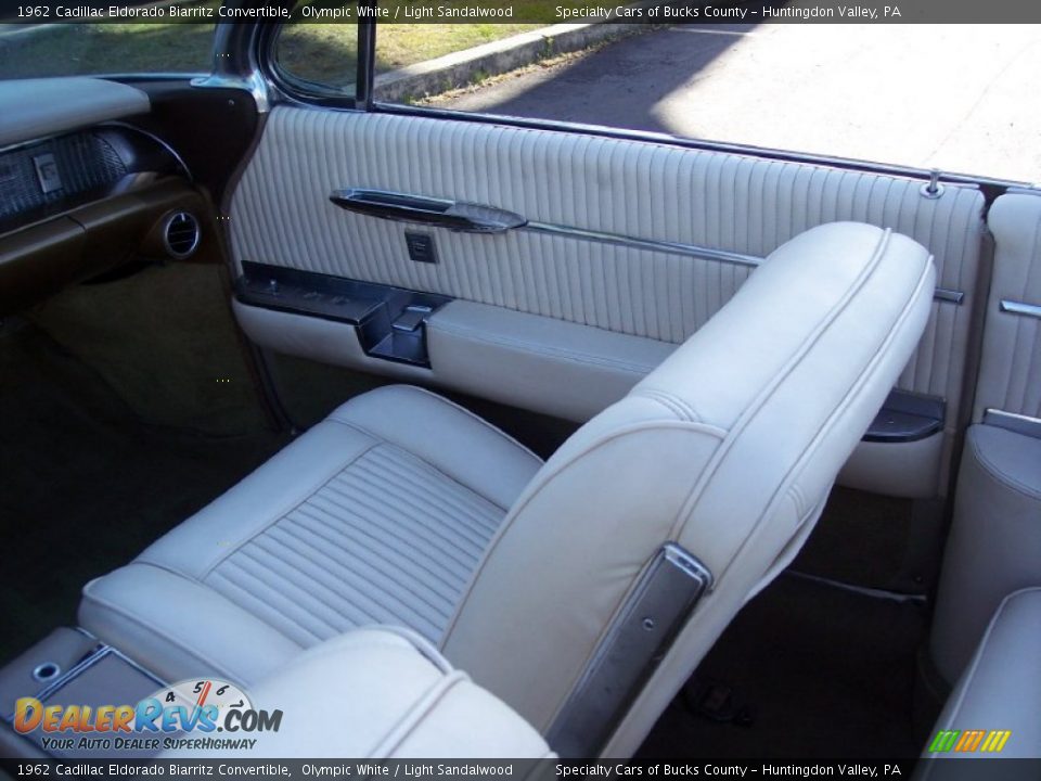 Front Seat of 1962 Cadillac Eldorado Biarritz Convertible Photo #34