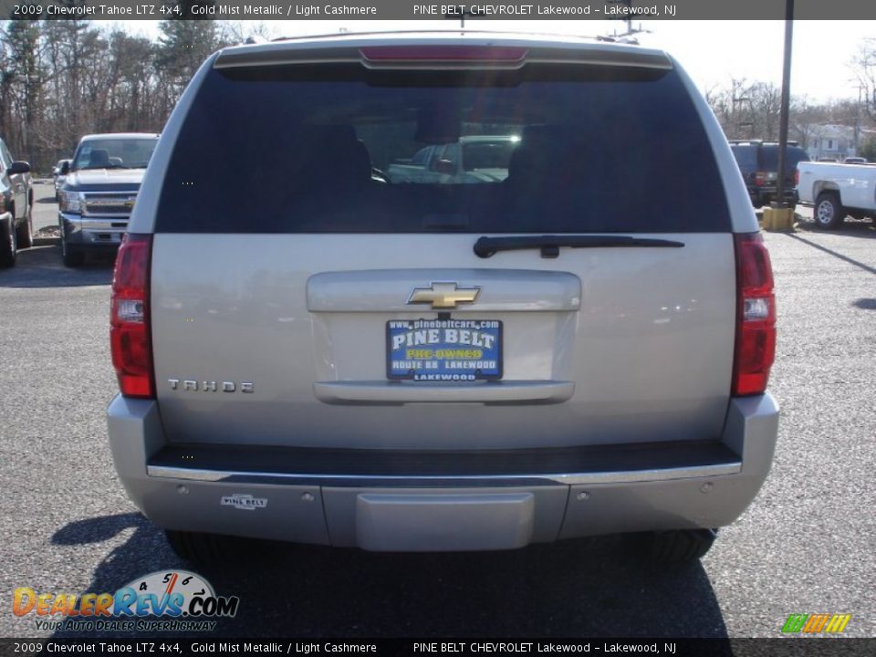 2009 Chevrolet Tahoe LTZ 4x4 Gold Mist Metallic / Light Cashmere Photo #5