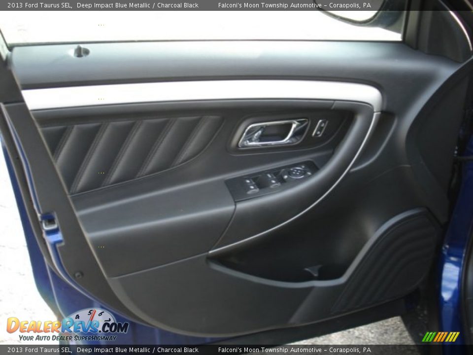 Door Panel of 2013 Ford Taurus SEL Photo #12