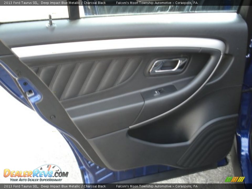 Door Panel of 2013 Ford Taurus SEL Photo #14