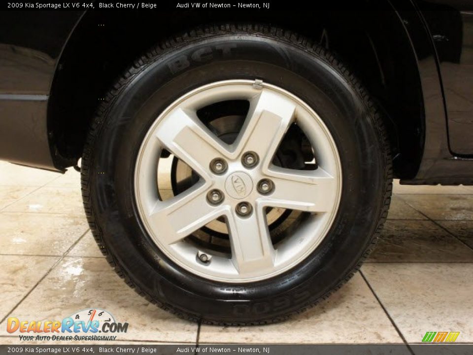 2009 Kia Sportage LX V6 4x4 Black Cherry / Beige Photo #17