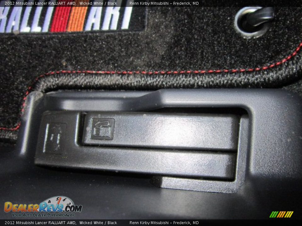 2012 Mitsubishi Lancer RALLIART AWD Wicked White / Black Photo #12