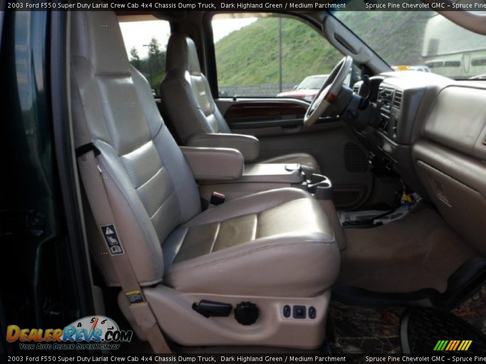 Medium Parchment Interior - 2003 Ford F550 Super Duty Lariat Crew Cab 4x4 Chassis Dump Truck Photo #27