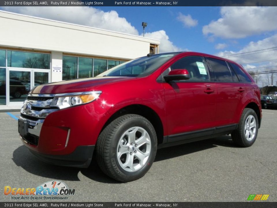 Front 3/4 View of 2013 Ford Edge SEL AWD Photo #2