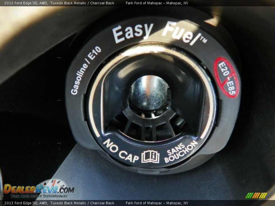 2013 Ford Edge SEL AWD Tuxedo Black Metallic / Charcoal Black Photo #9
