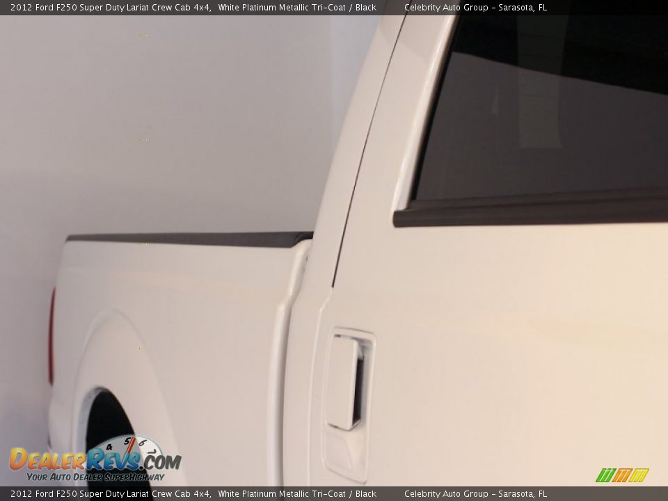 2012 Ford F250 Super Duty Lariat Crew Cab 4x4 White Platinum Metallic Tri-Coat / Black Photo #18