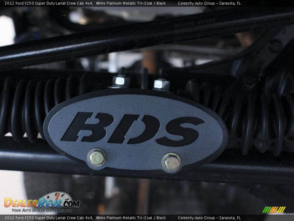 2012 Ford F250 Super Duty Lariat Crew Cab 4x4 White Platinum Metallic Tri-Coat / Black Photo #32