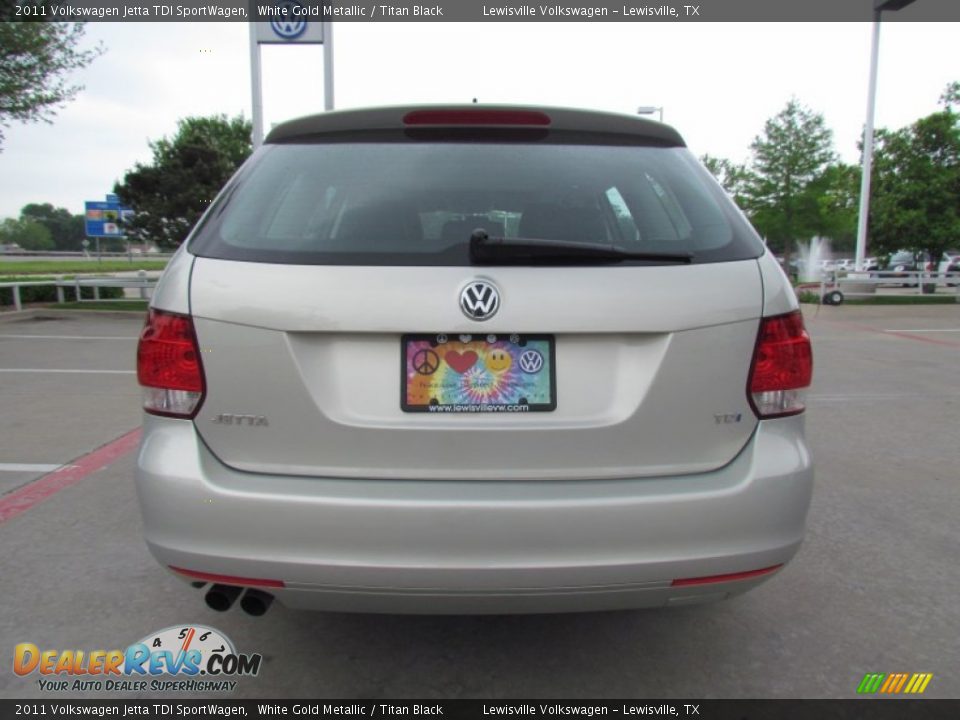 2011 Volkswagen Jetta TDI SportWagen White Gold Metallic / Titan Black Photo #4