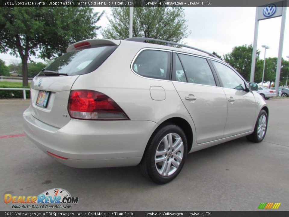 2011 Volkswagen Jetta TDI SportWagen White Gold Metallic / Titan Black Photo #5