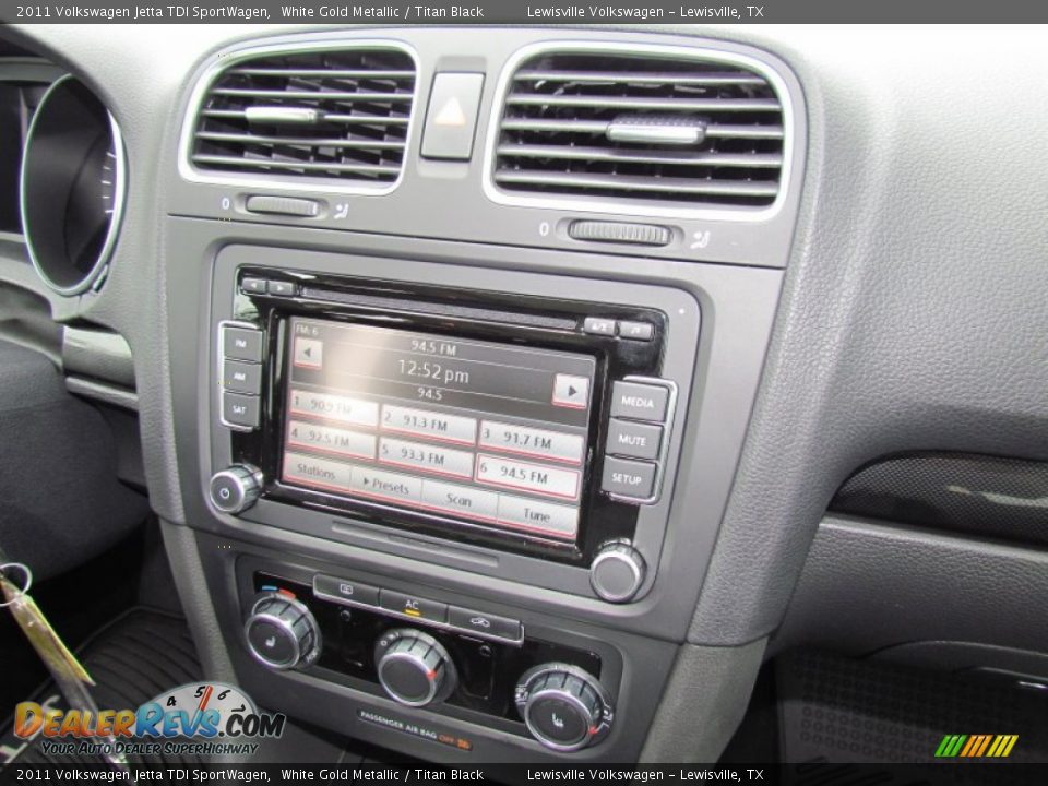 2011 Volkswagen Jetta TDI SportWagen White Gold Metallic / Titan Black Photo #17
