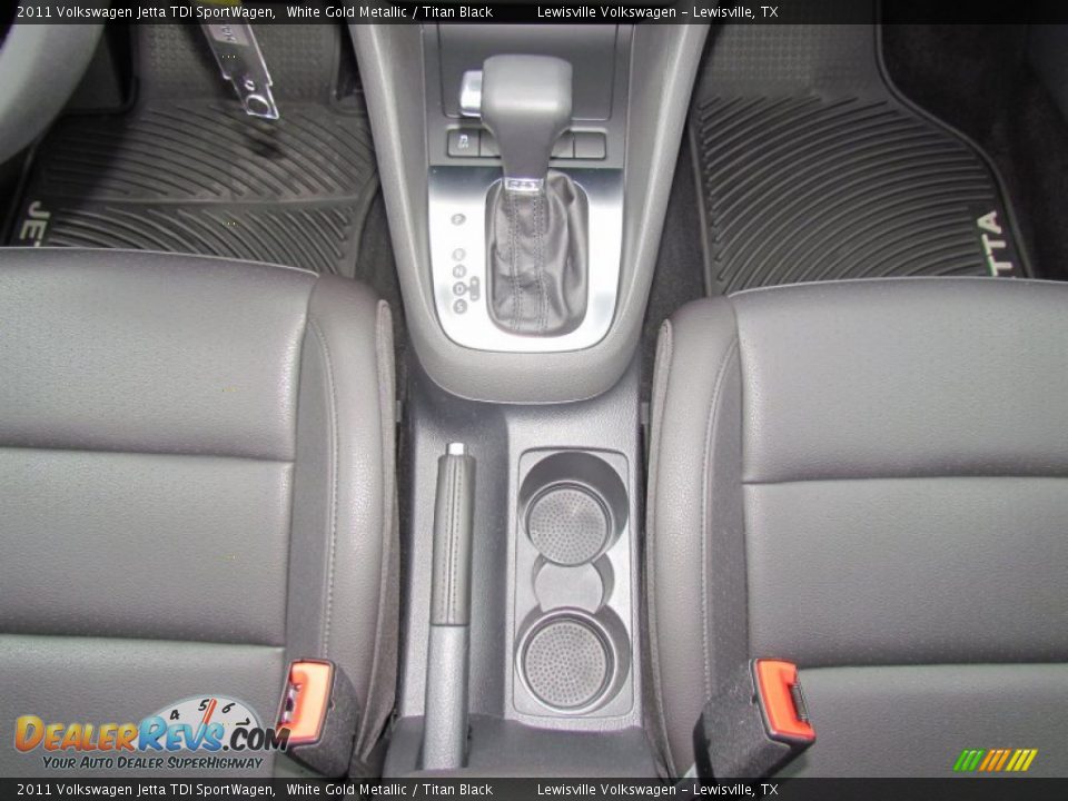 2011 Volkswagen Jetta TDI SportWagen White Gold Metallic / Titan Black Photo #18