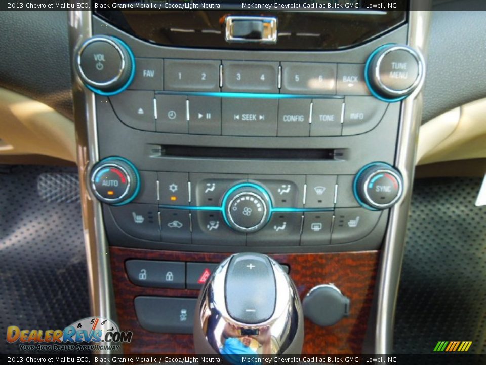 Controls of 2013 Chevrolet Malibu ECO Photo #13