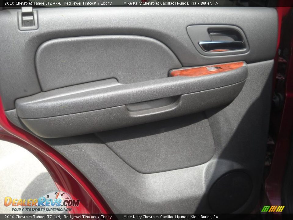 2010 Chevrolet Tahoe LTZ 4x4 Red Jewel Tintcoat / Ebony Photo #11