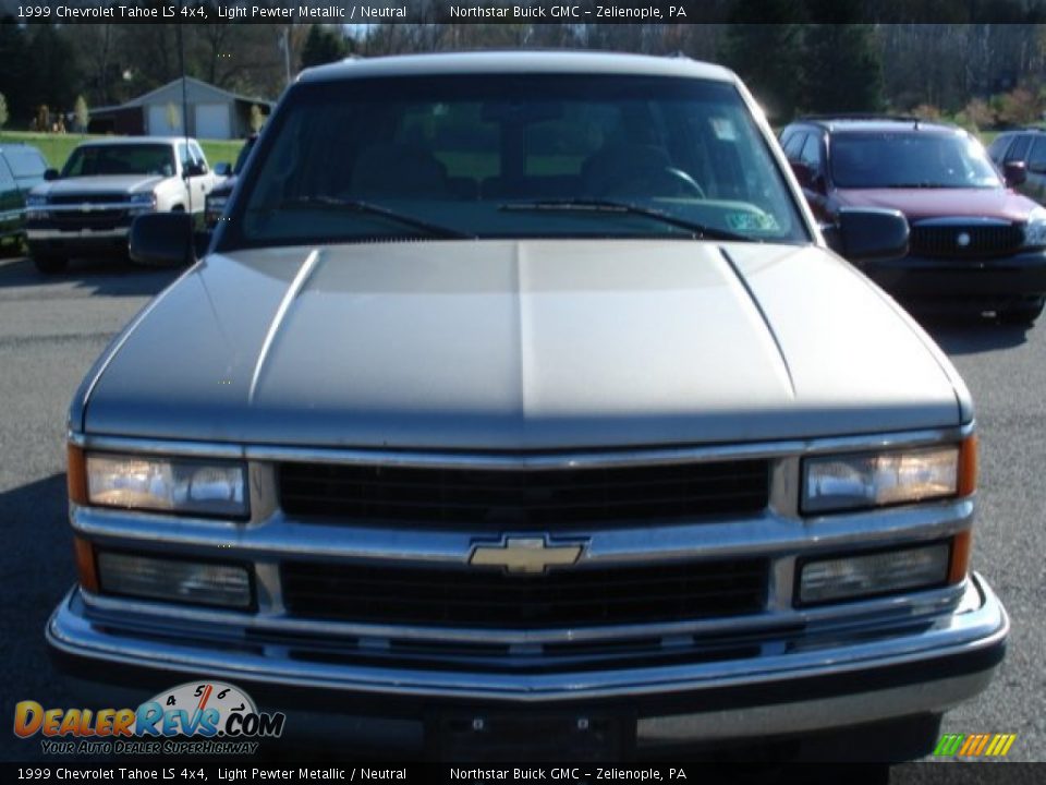 1999 Chevrolet Tahoe LS 4x4 Light Pewter Metallic / Neutral Photo #2