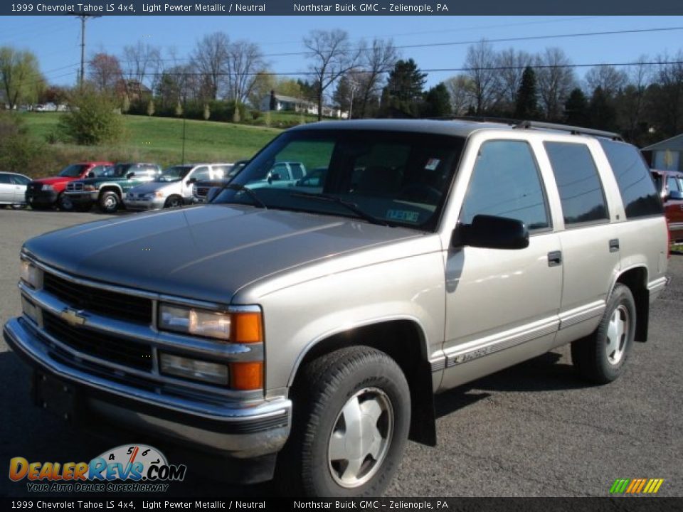1999 Chevrolet Tahoe LS 4x4 Light Pewter Metallic / Neutral Photo #3