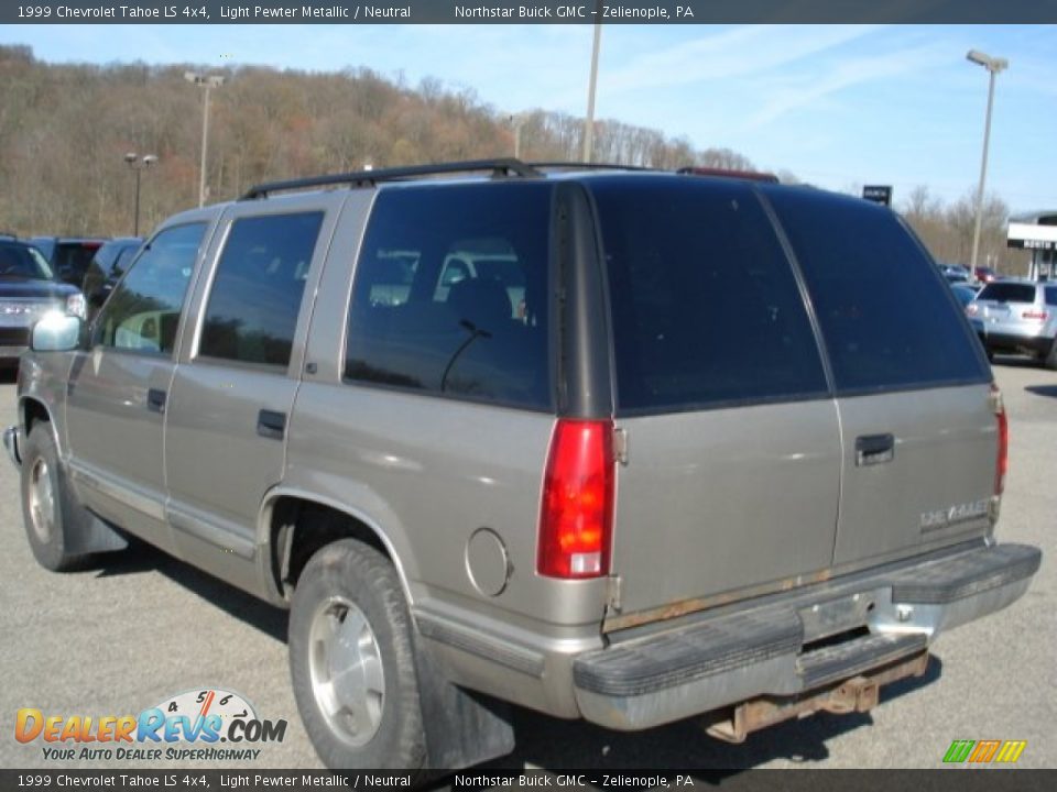 1999 Chevrolet Tahoe LS 4x4 Light Pewter Metallic / Neutral Photo #4
