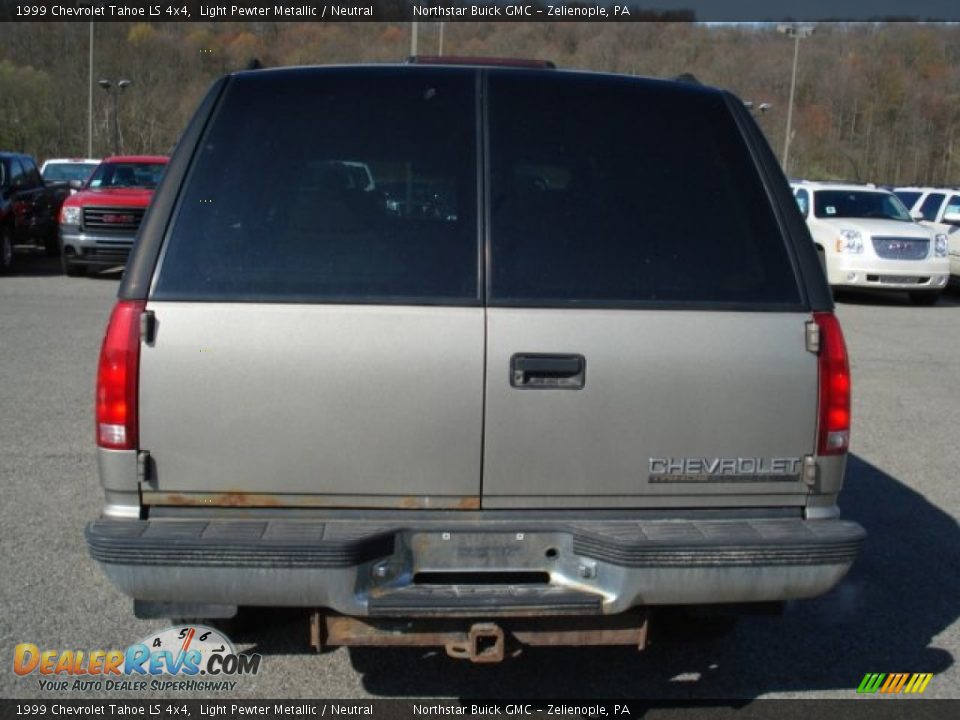1999 Chevrolet Tahoe LS 4x4 Light Pewter Metallic / Neutral Photo #5