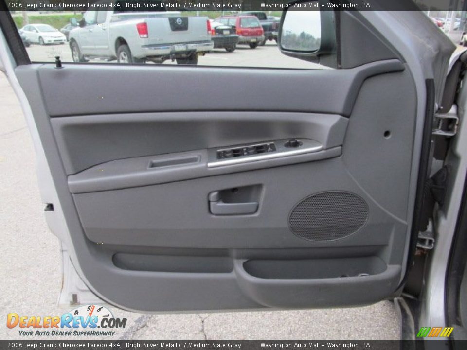 2006 Jeep Grand Cherokee Laredo 4x4 Bright Silver Metallic / Medium Slate Gray Photo #9