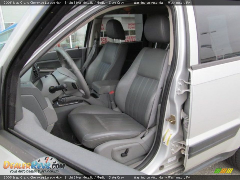 2006 Jeep Grand Cherokee Laredo 4x4 Bright Silver Metallic / Medium Slate Gray Photo #10