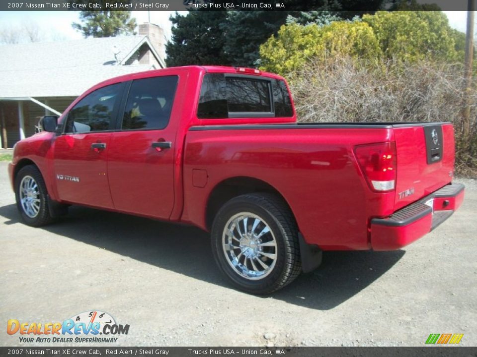 2007 Nissan Titan XE Crew Cab Red Alert / Steel Gray Photo #4
