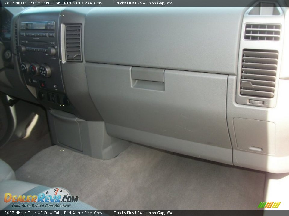 2007 Nissan Titan XE Crew Cab Red Alert / Steel Gray Photo #22