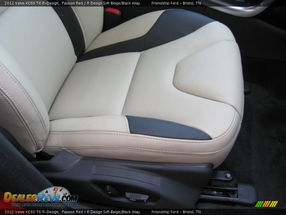 Front Seat of 2012 Volvo XC60 T6 R-Design Photo #21