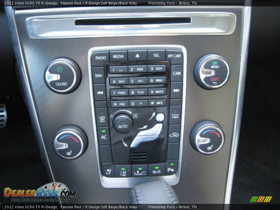 Controls of 2012 Volvo XC60 T6 R-Design Photo #26