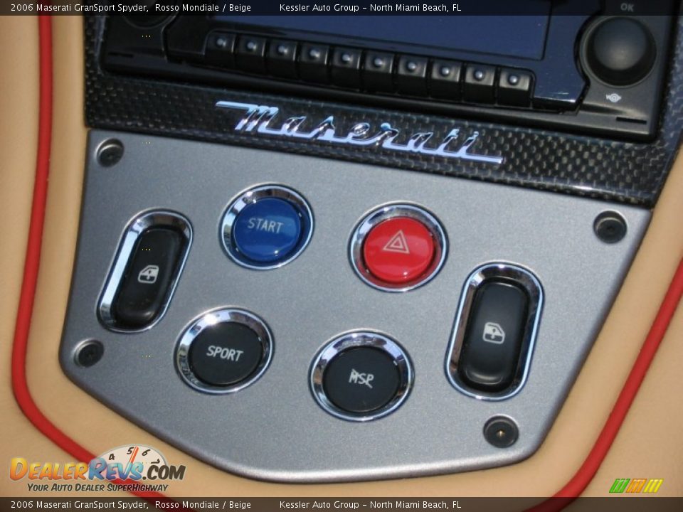 Controls of 2006 Maserati GranSport Spyder Photo #28