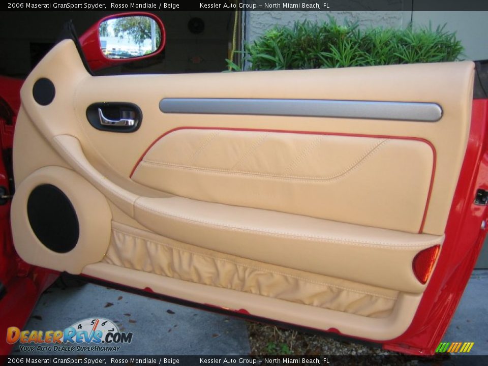 2006 Maserati GranSport Spyder Rosso Mondiale / Beige Photo #32