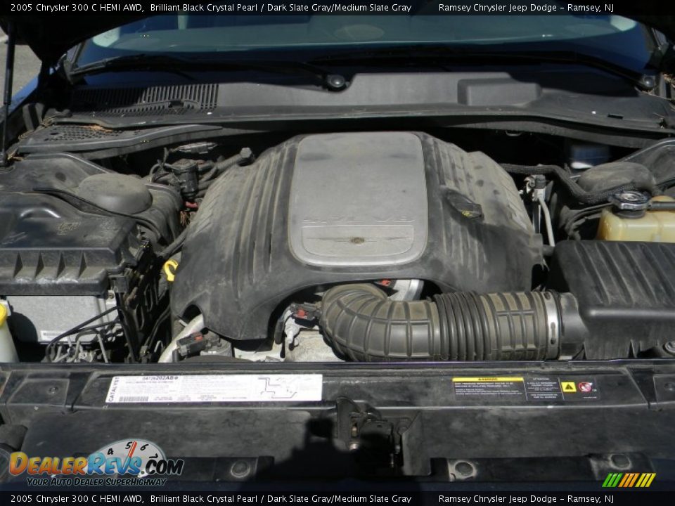 2005 Chrysler 300 C HEMI AWD Brilliant Black Crystal Pearl / Dark Slate Gray/Medium Slate Gray Photo #4