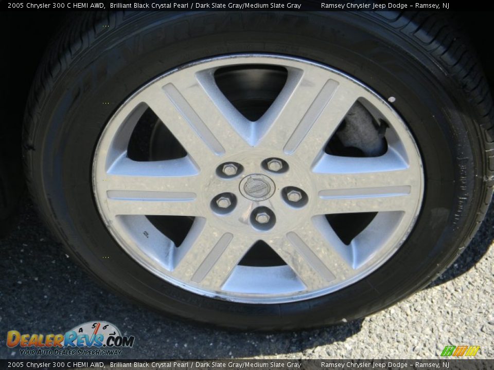 2005 Chrysler 300 C HEMI AWD Brilliant Black Crystal Pearl / Dark Slate Gray/Medium Slate Gray Photo #13