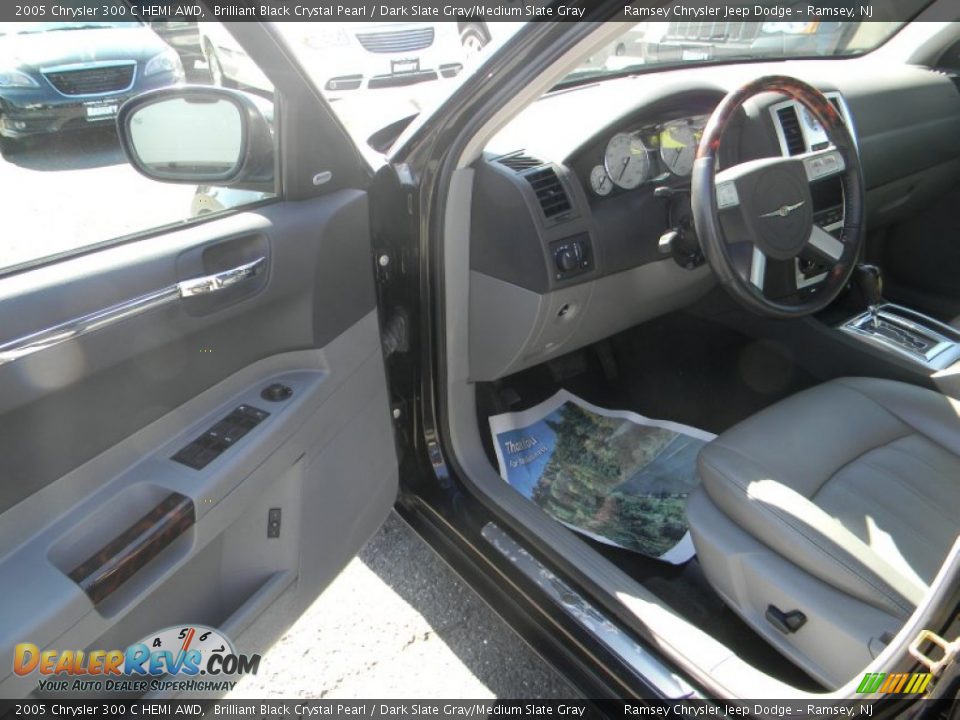 2005 Chrysler 300 C HEMI AWD Brilliant Black Crystal Pearl / Dark Slate Gray/Medium Slate Gray Photo #14